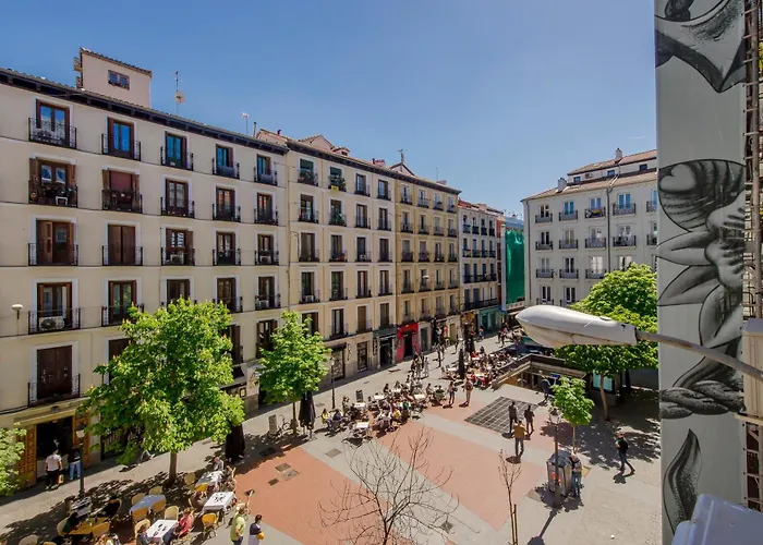 Sunny Apt para 3pax en Plena Plaza de Chueca