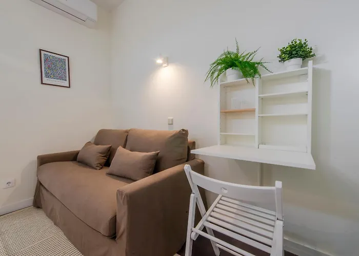 Sunny Apt para 3pax en Plena Plaza de Chueca